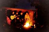 Singen am Lagerfeuer