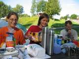 Fr&uuml;hst&uuml;ck auf dem Campingplatz