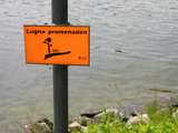 Ausgeschilderte Strandpromenade der Kommune Nacka Foto 5642